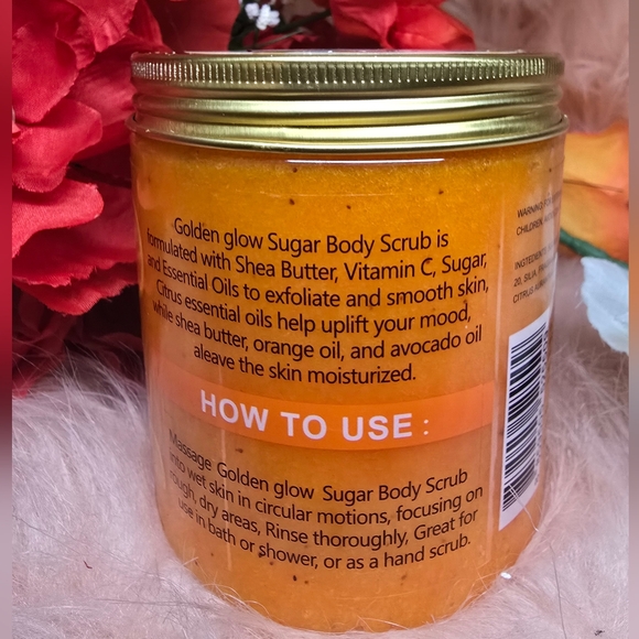 Golden Glow sugar scrub with vitamin C - Picture 2 of 4